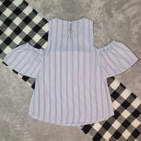 M | Sweet Wanderer | Cold-Shoulder Ruffle Top - Picture 3 of 5